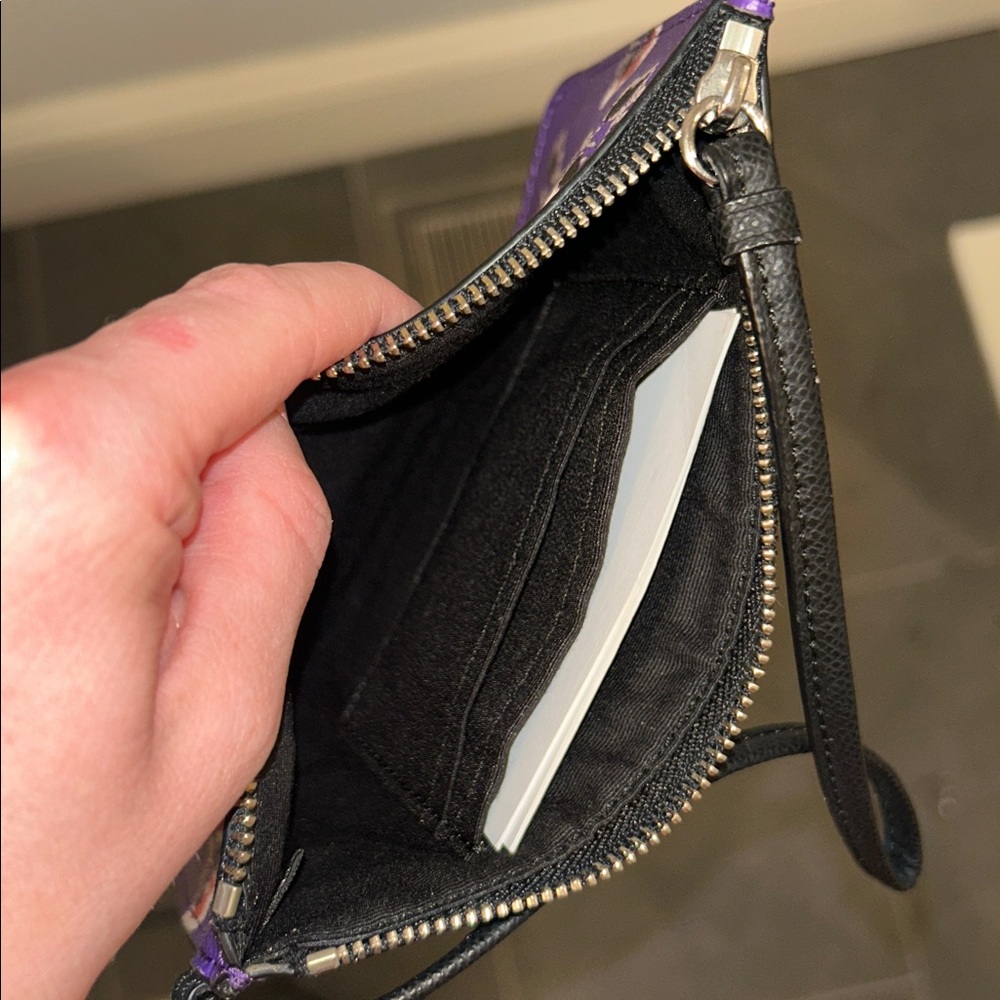Coach wristlet - Picture 3 of 3